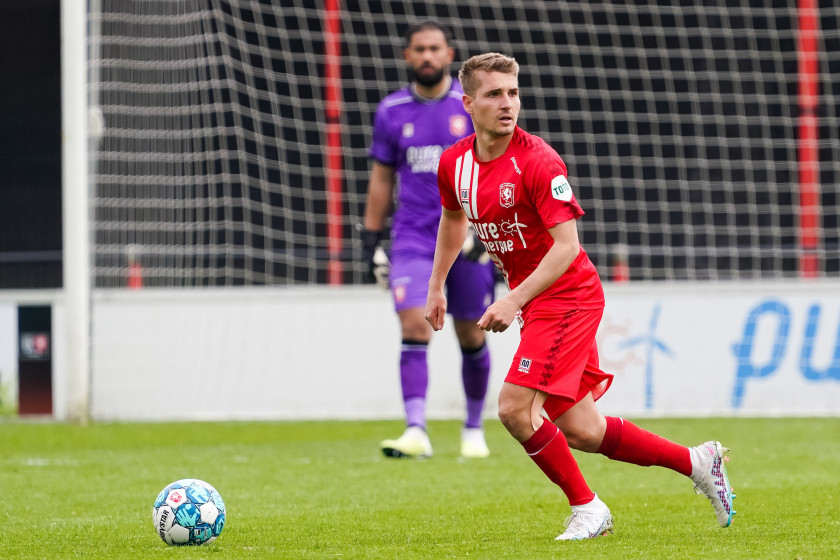 Oefenwedstrijd FC Twente Wint Van Vitesse