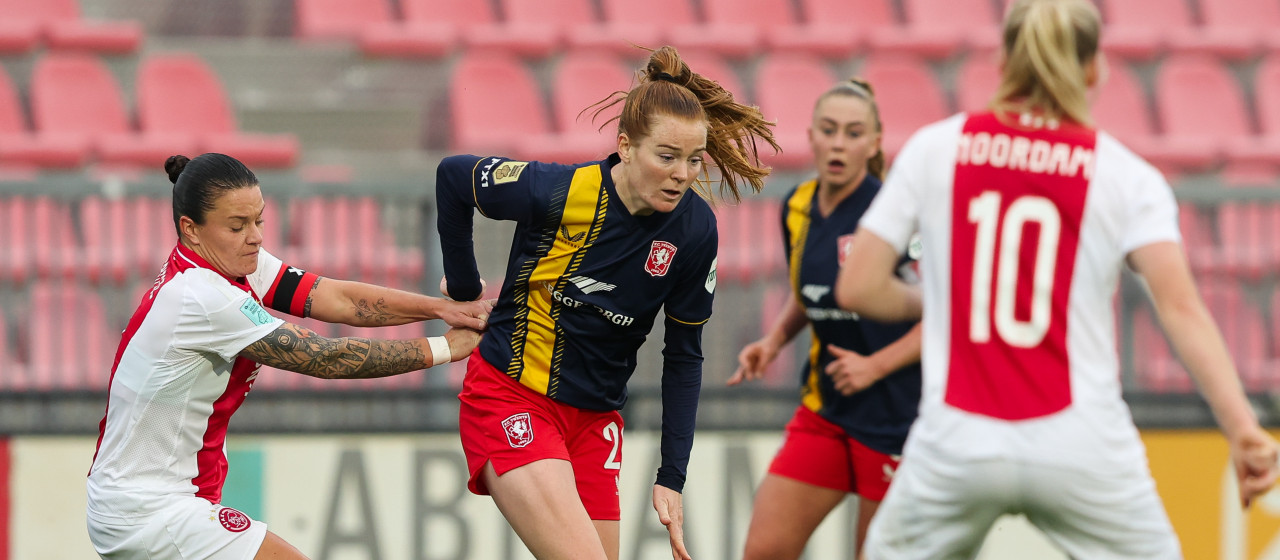 FC Twente Vrouwen verliest van Ajax