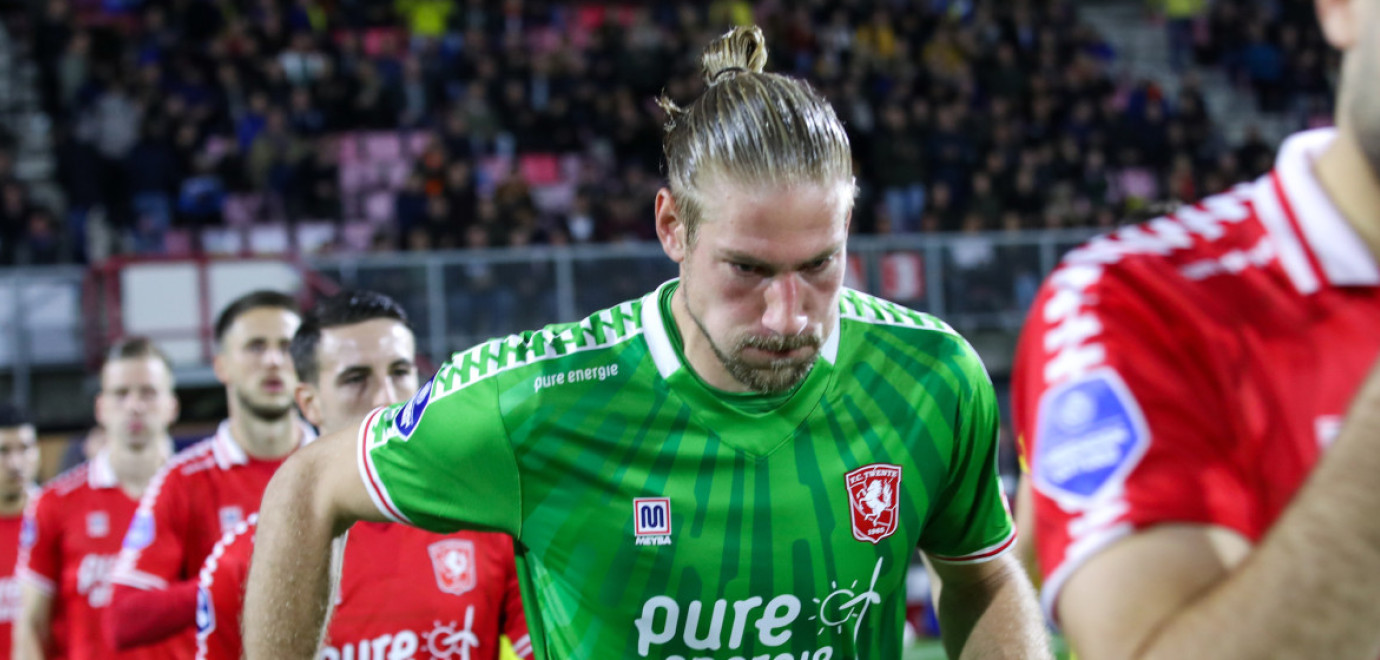 Blessure Lars Unnerstall, Jeffrey de Lange in basis 