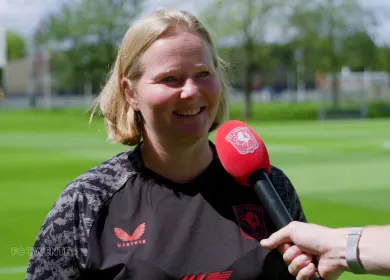 Interview Dekker.00 00 09 19.Still001