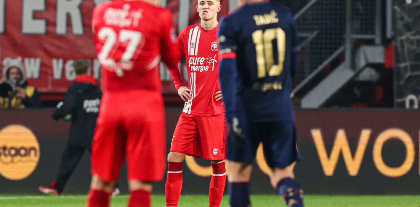 58001197 FC Twente