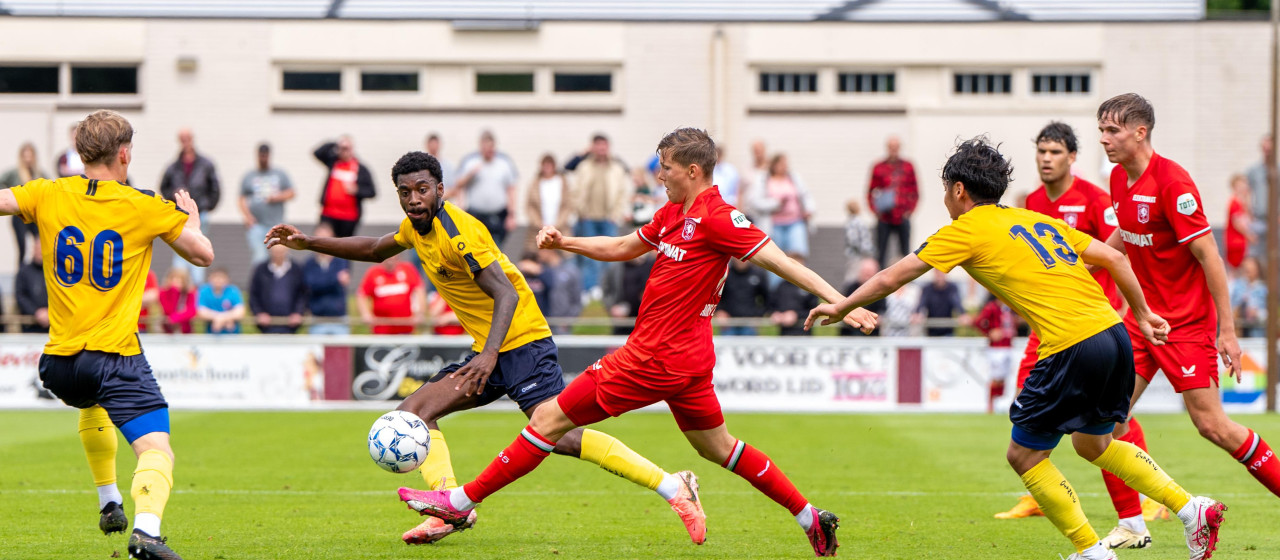 FC Twente speelt gelijk tegen Sint Truiden