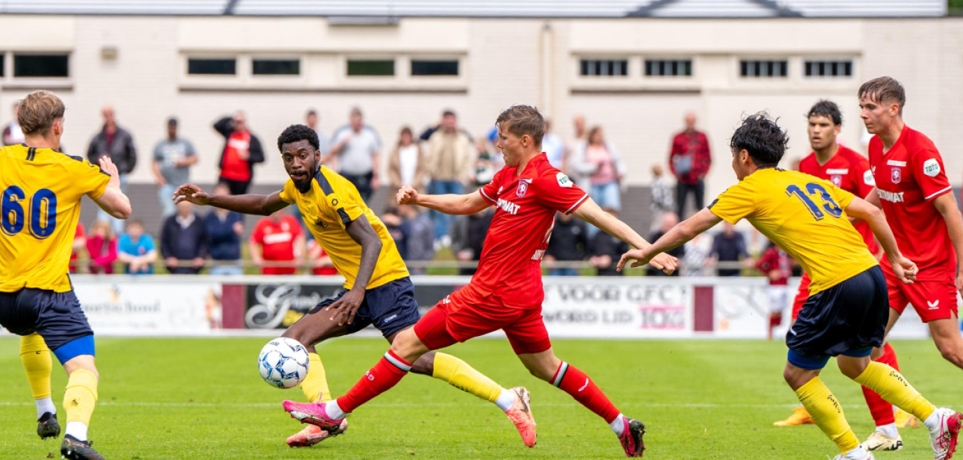 FC Twente speelt gelijk tegen Sint Truiden