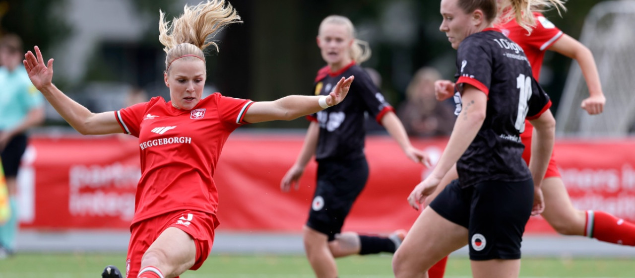 FC Twente Vrouwen speelt gelijk tegen Excelsior