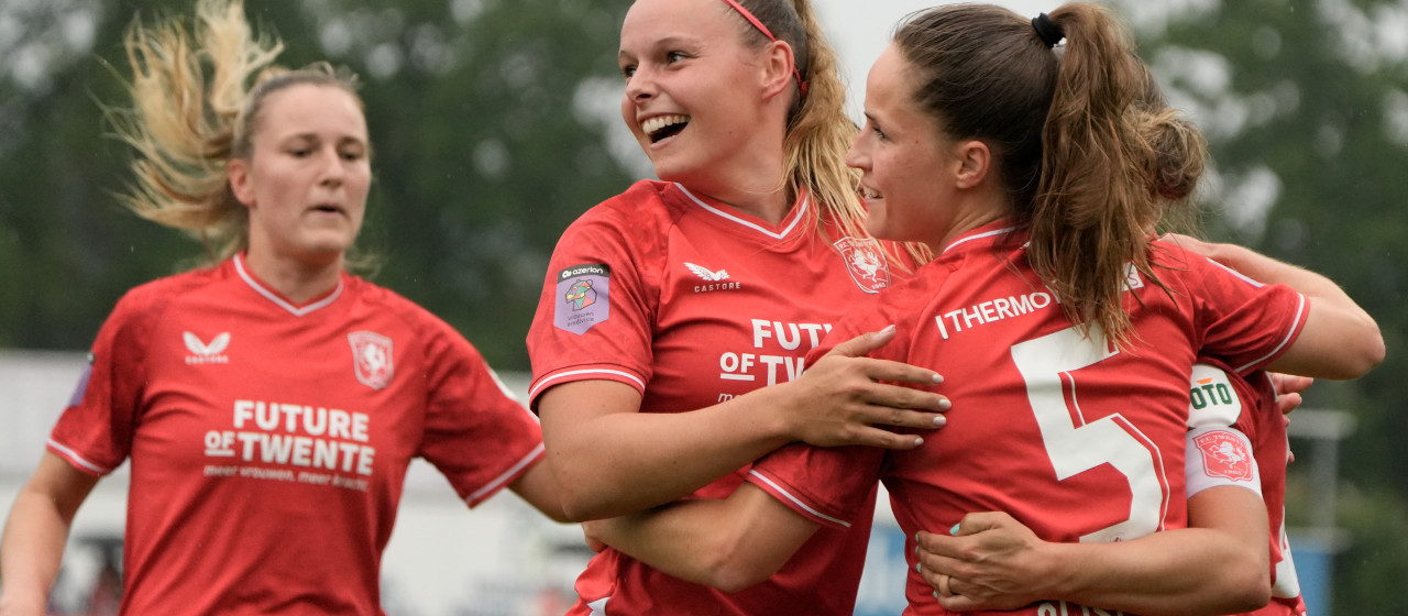 FC Twente Vrouwen in slotfase langs PSV en wint Eredivisie Cup