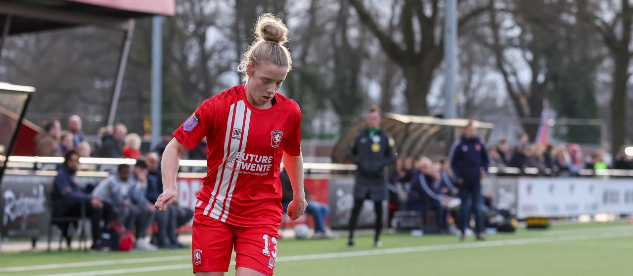Zondag 16 april - FC Twente Vrouwen in halve finale tegen Jong PSV