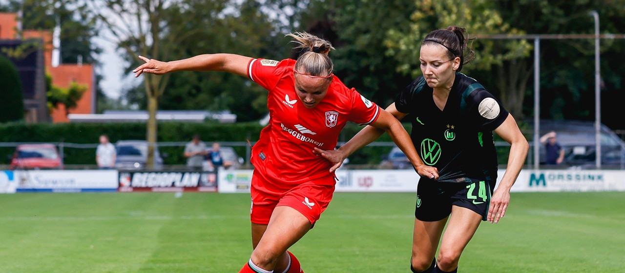 FC Twente Vrouwen verliest oefenduel van VfL Wolfsburg