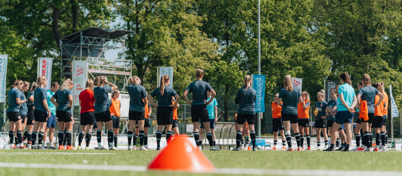 FC Twente Vrouwen werkt toe naar duel tegen Telstar