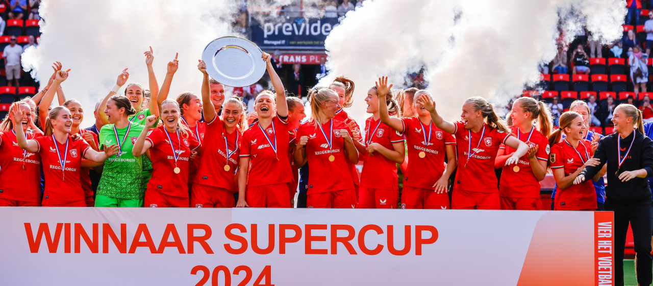 FC Twente Vrouwen wint Supercup, ruime zege op Ajax (6-1)