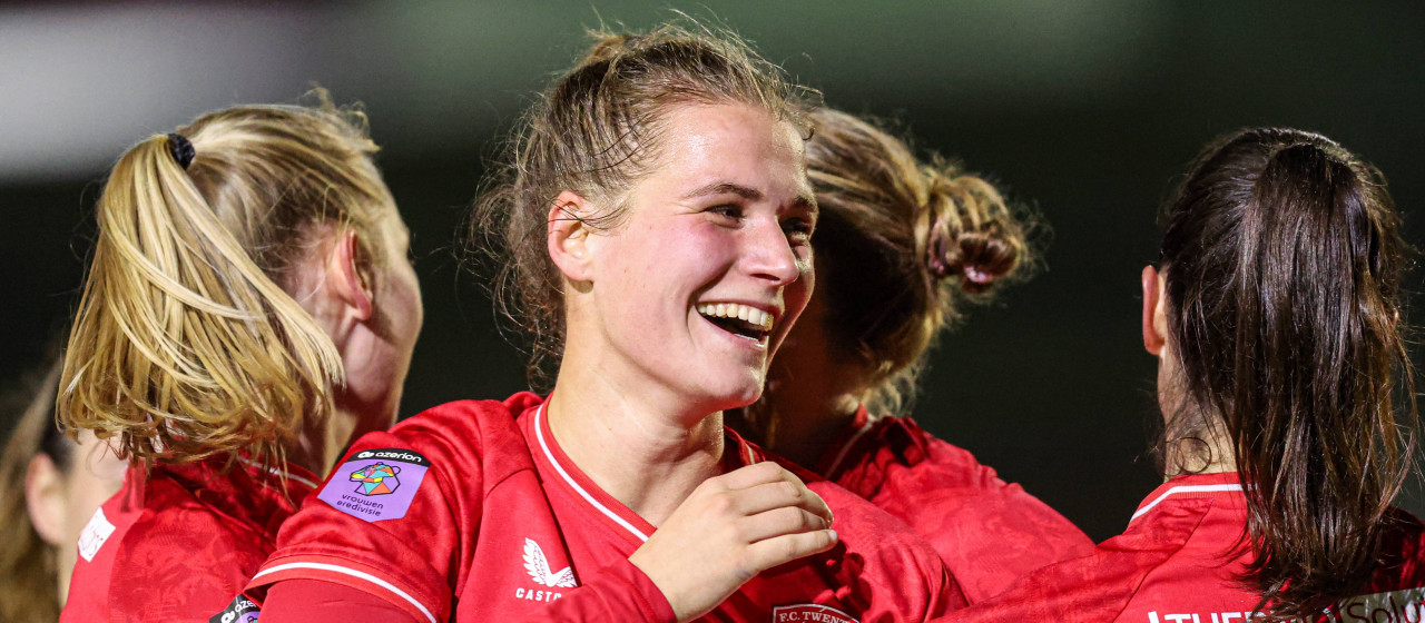FC Twente Vrouwen wint van AZ