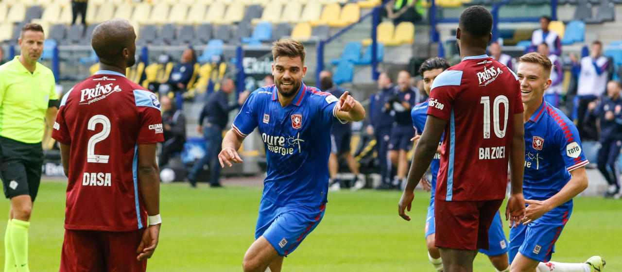 FC Twente pakt drie punten tegen Vitesse