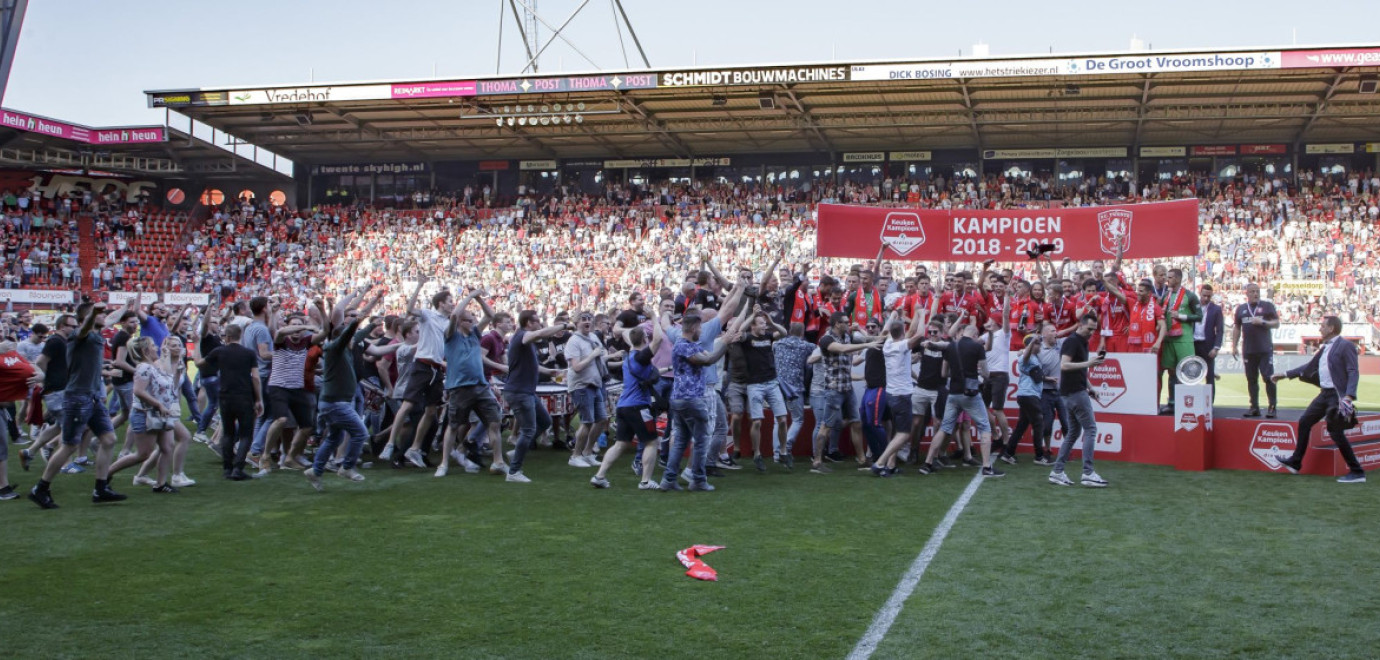 KAMPIOEN -  FC Twente terug in de Eredivisie