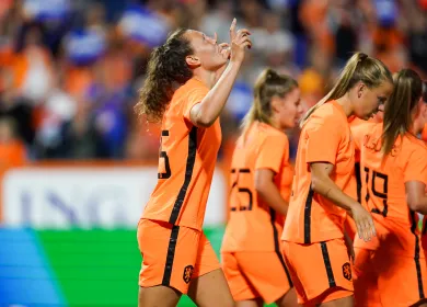 55952431 ORANGE PICTURES