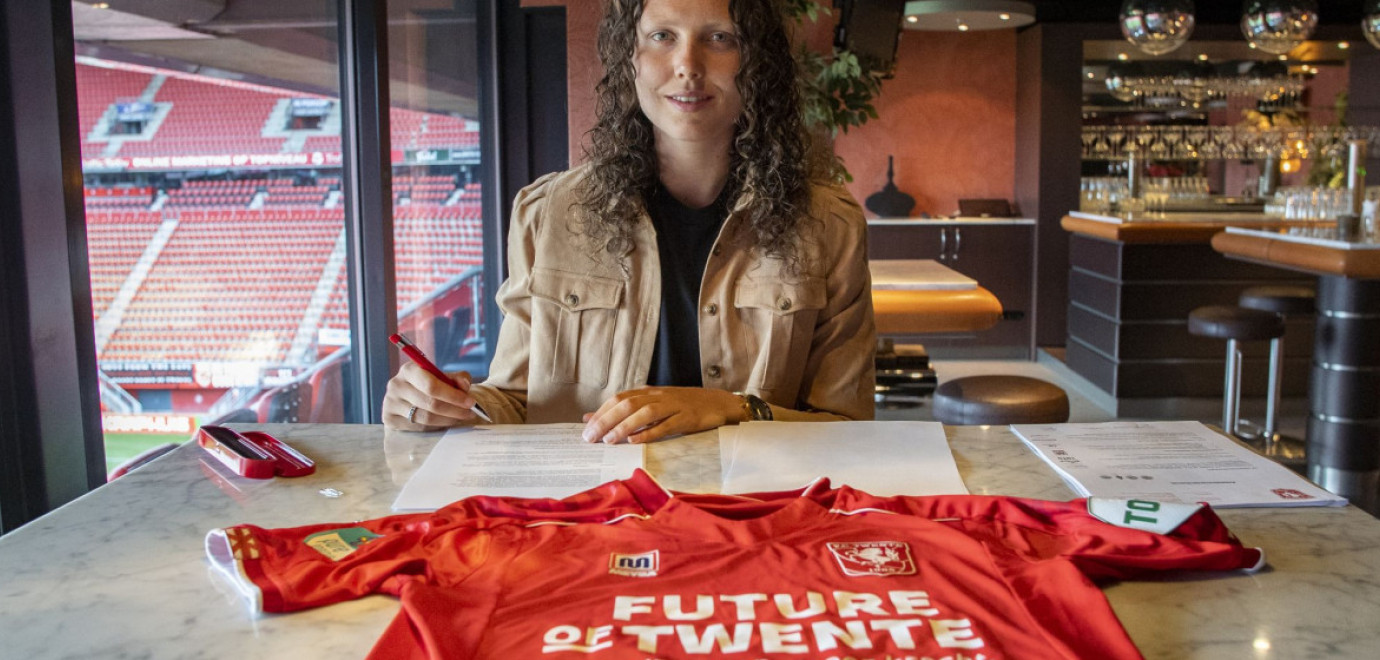 Fenna Kalma tekent nieuw contract