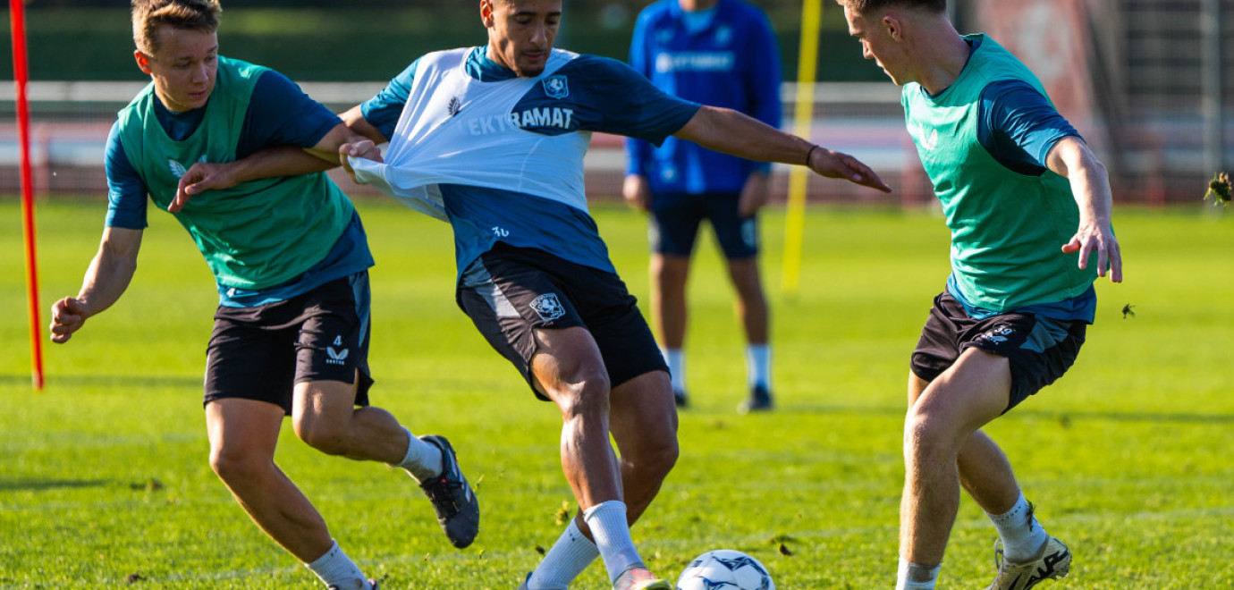 In Beeld - Training richting thuisduel met Heracles Almelo