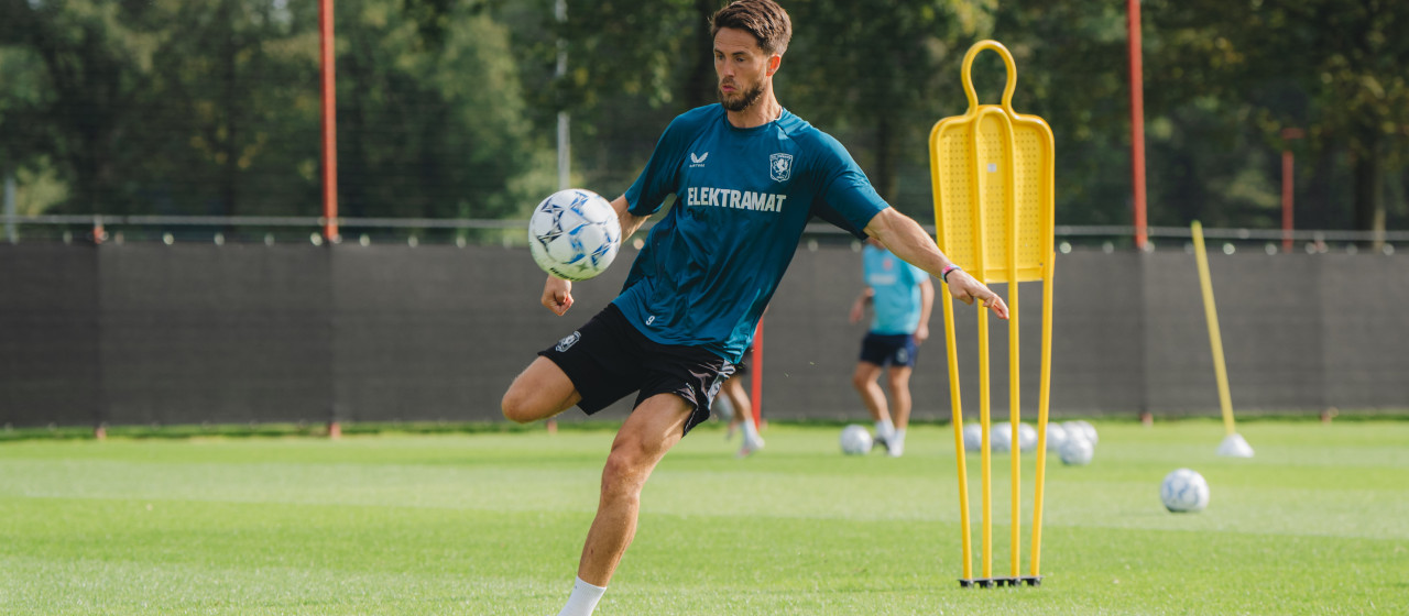 In Beeld - Training richting thuisduel met sc Heerenveen