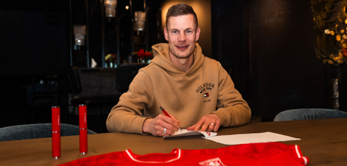 Joran Pot verlengt contract