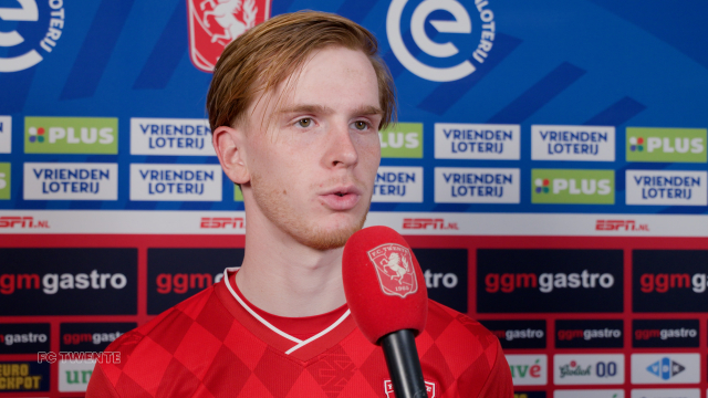 Interview M. Rots.00 02 38 05.Still003