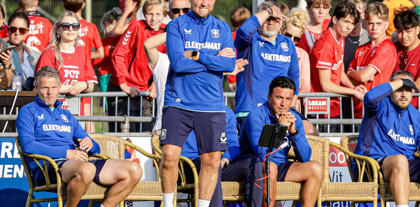 68224735 FC Twente 2