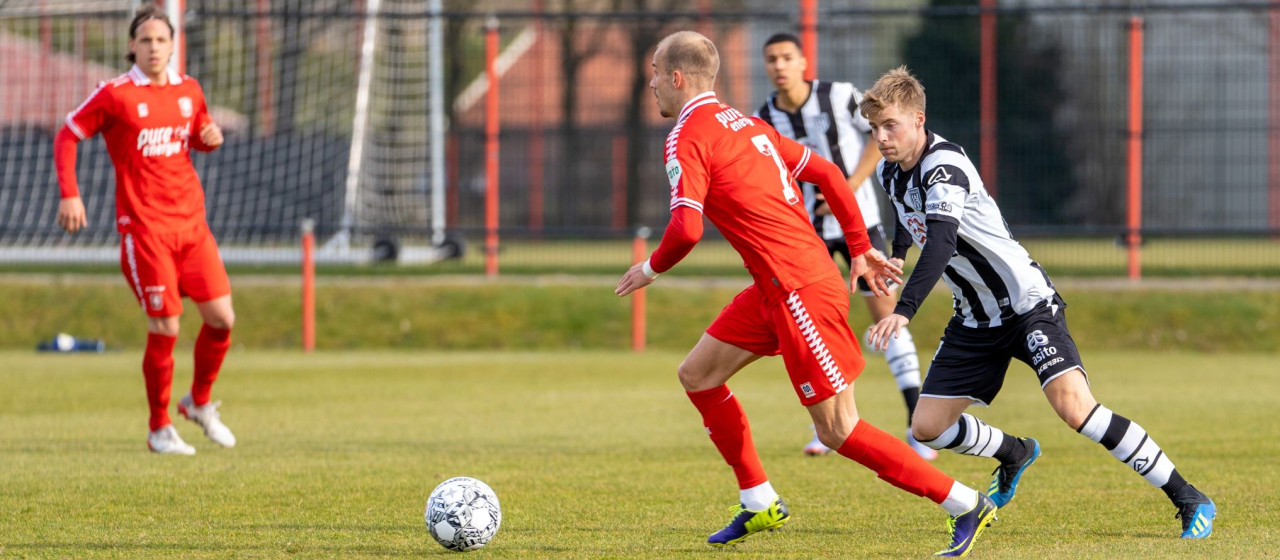 Reservecompetitie: Zege op Heracles 