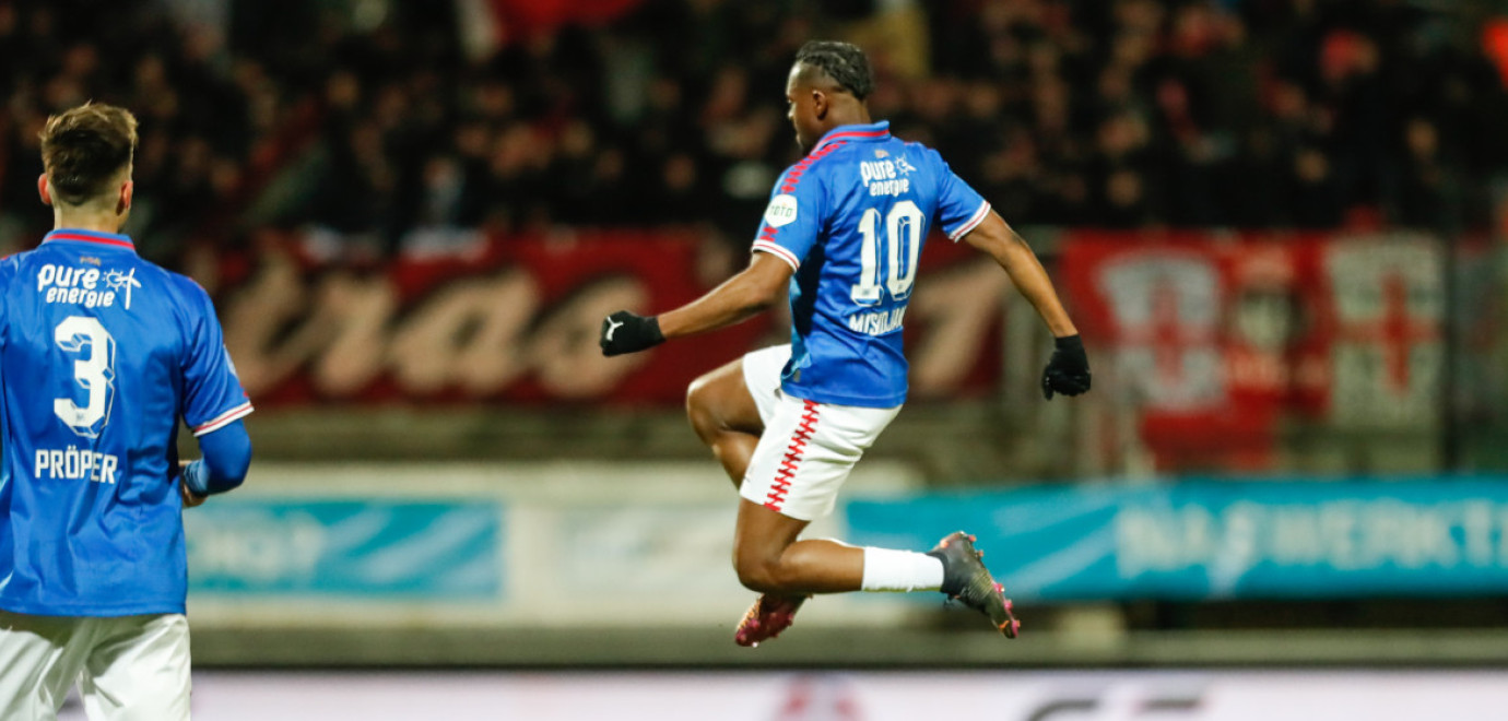 N.E.C - FC Twente in beeld 