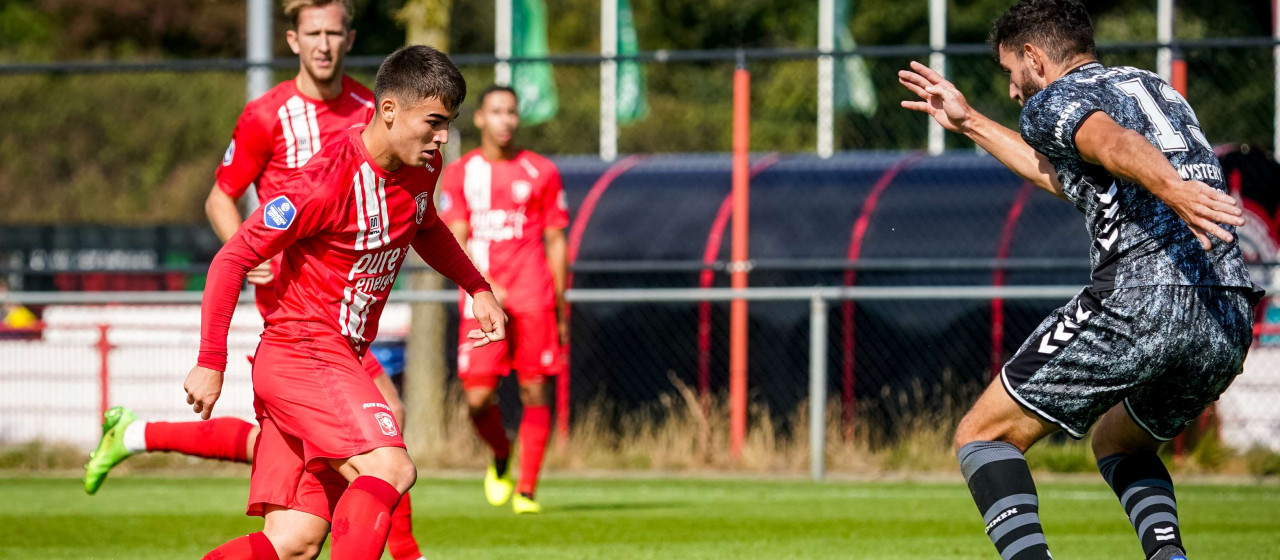 Samenvatting - FC Twente onderuit in oefenwedstrijd tegen Emmen