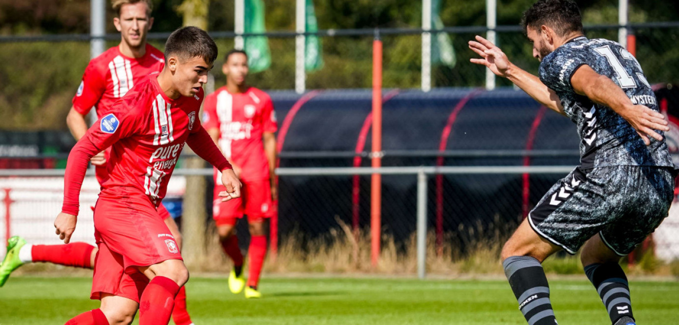 Samenvatting - FC Twente onderuit in oefenwedstrijd tegen Emmen