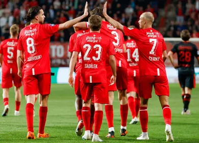 59306760 FC Twente3252352