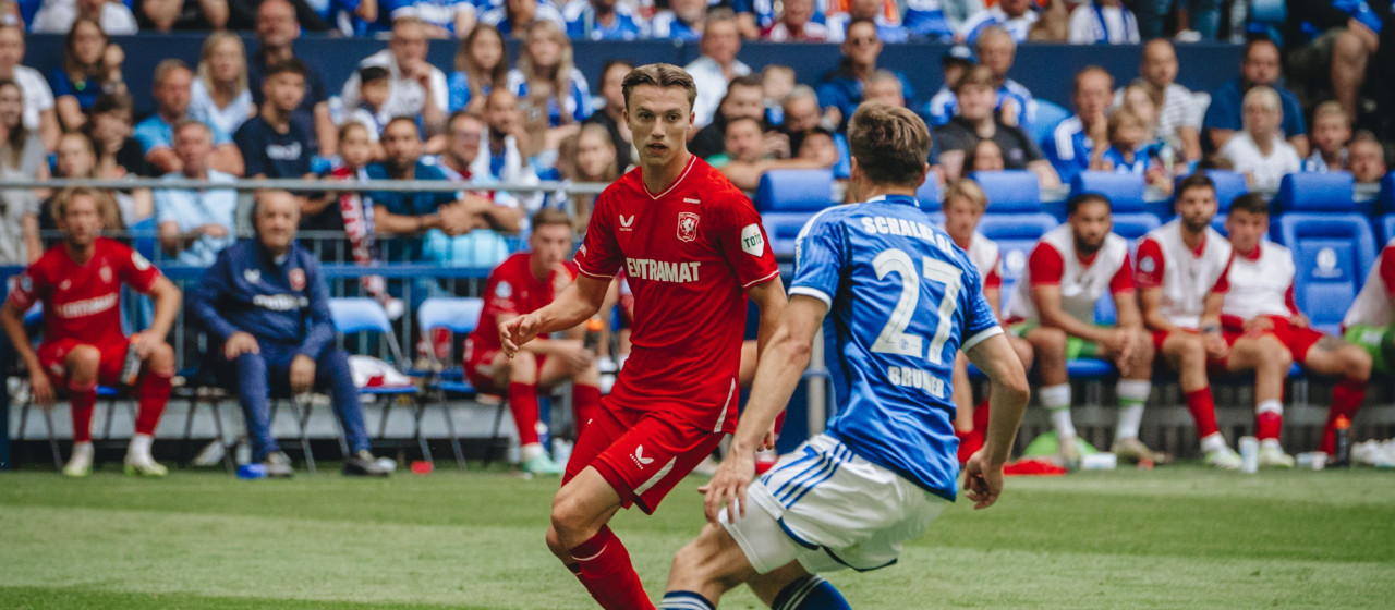 FC Twente speelt oefenwedstrijd tegen FC Schalke 04