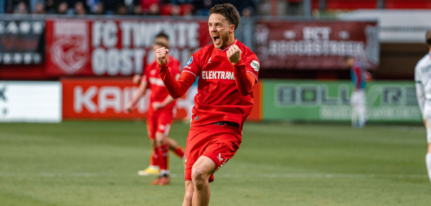 Ricky van Wolfswinkel blijft bij FC Twente