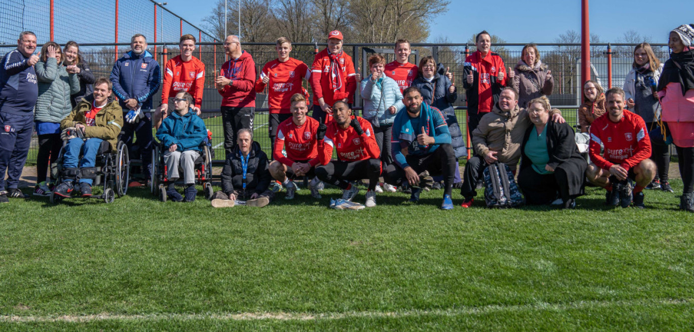 Bewoners JP van den Bent Stichting klaar voor voetbaltoernooi