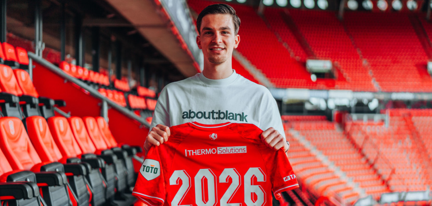 Alec van Hoorenbeeck blijft bij FC Twente