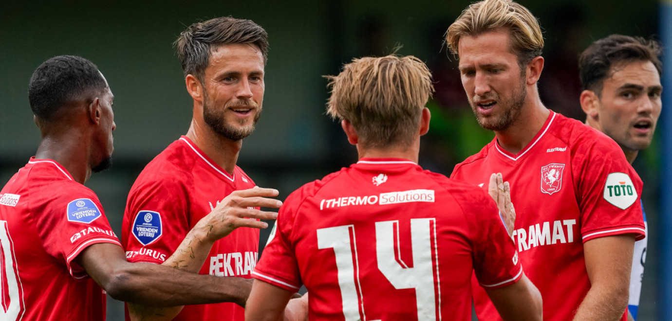 FC Twente wint oefenduel van PEC Zwolle 