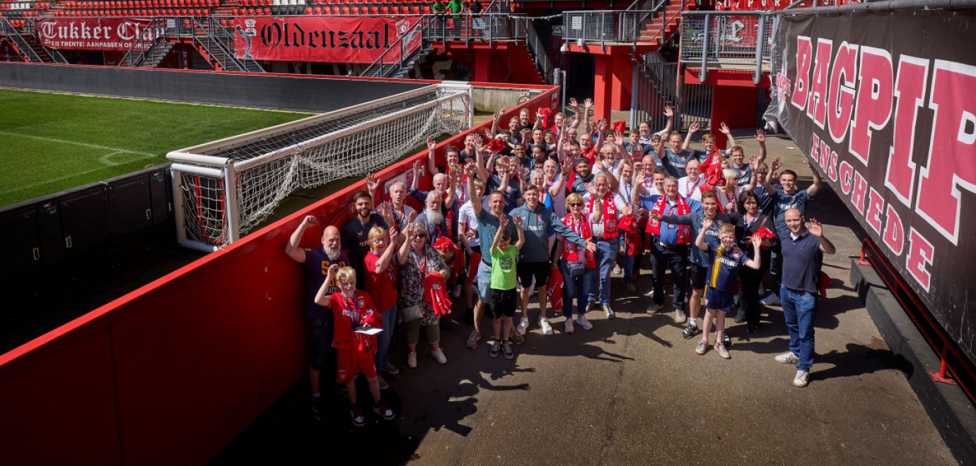 Winnaars Vriendenloterij te gast bij FC Twente