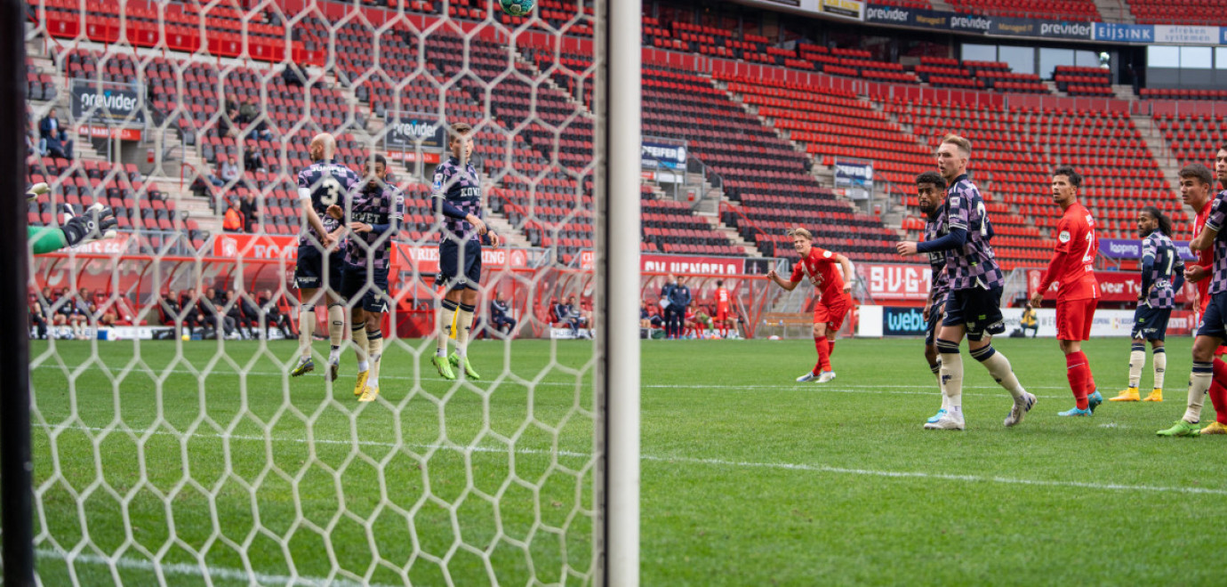 FC Twente boekt oefenzege op Go Ahead Eagles (4-0)