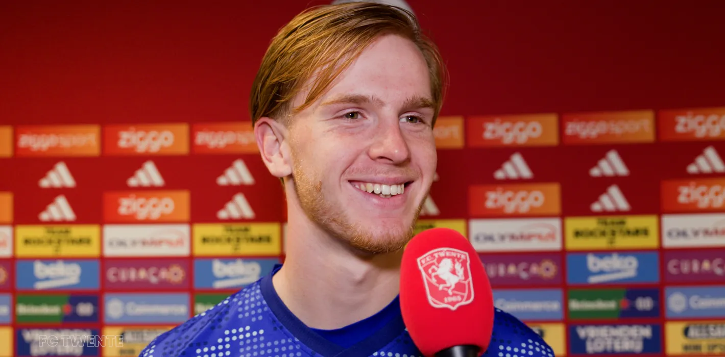 Interview Rots.00 00 55 22.Still003