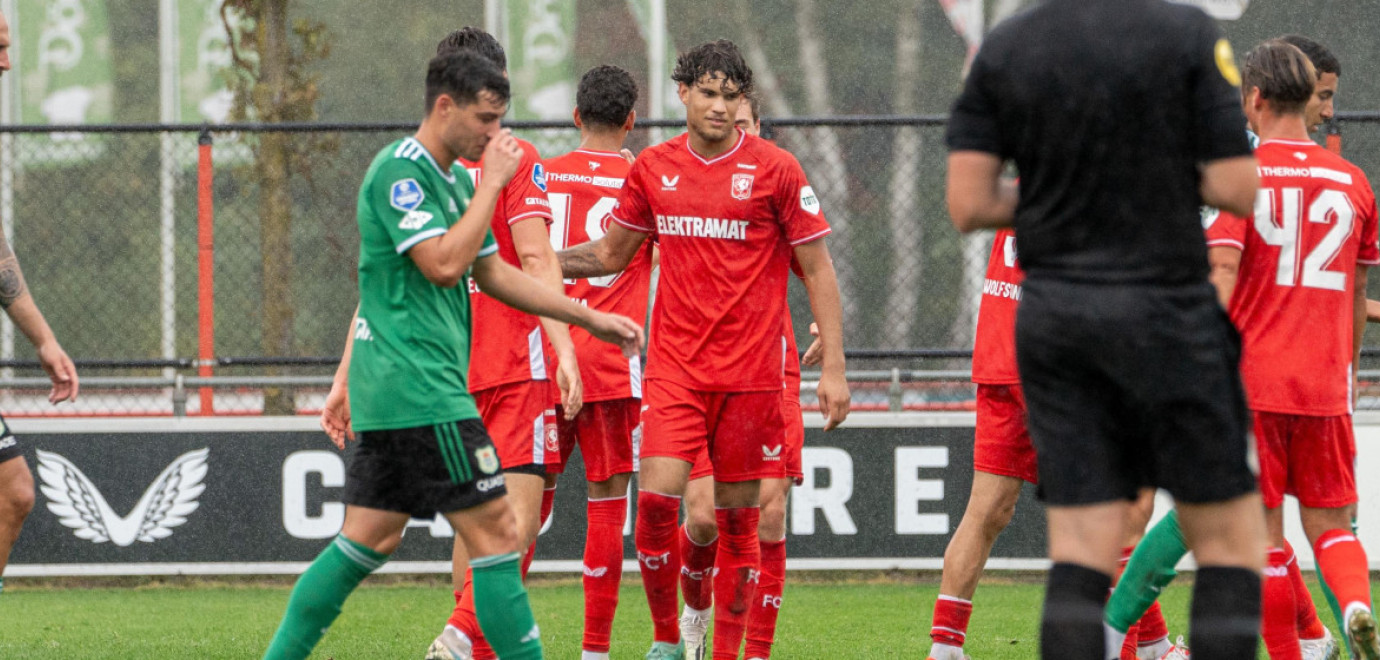 FC Twente wint oefenduel van PEC Zwolle 