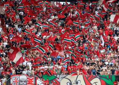 1EAA2419 2F12 475C A862 1B9B24EC7652