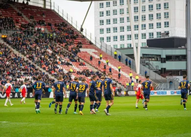 e16464b5 833a 4872 8b33 50d9fada9961