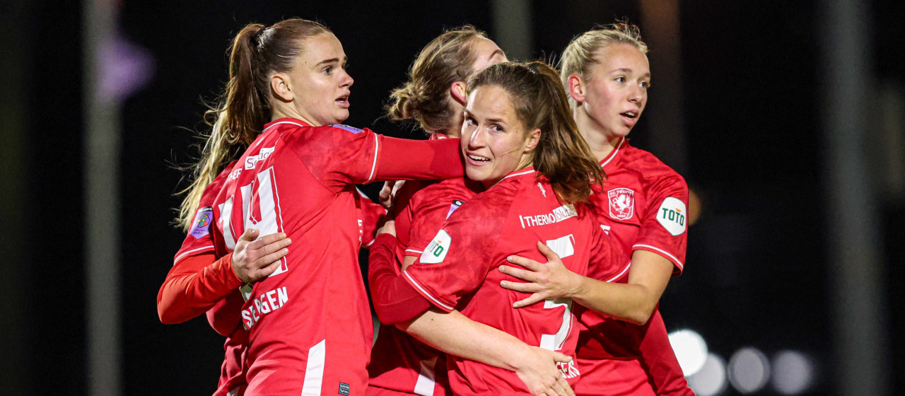 Samenvatting: FC Twente Vrouwen foutloos aan kop in de competitie 
