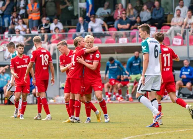 e9fbb1ce 6461 46b5 bab7 815ede975b4f