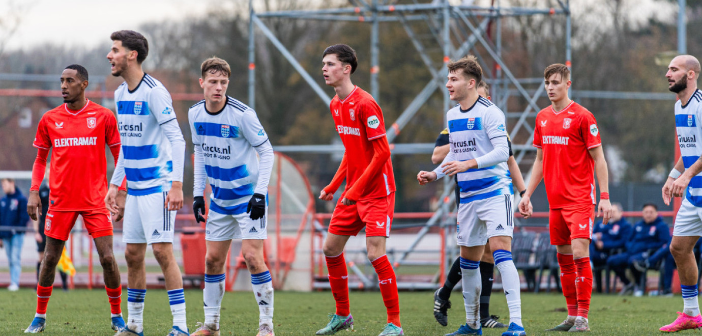 Samenvatting: Oefenzege tegen PEC Zwolle 