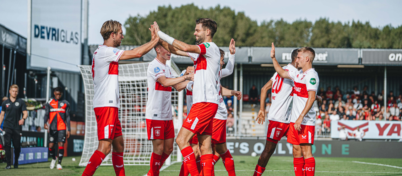 Samenvatting: Veel goals bij seizoensopener