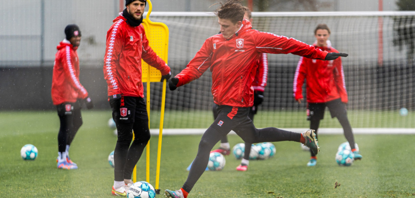 Selectie werkt toe naar uitduel met PSV