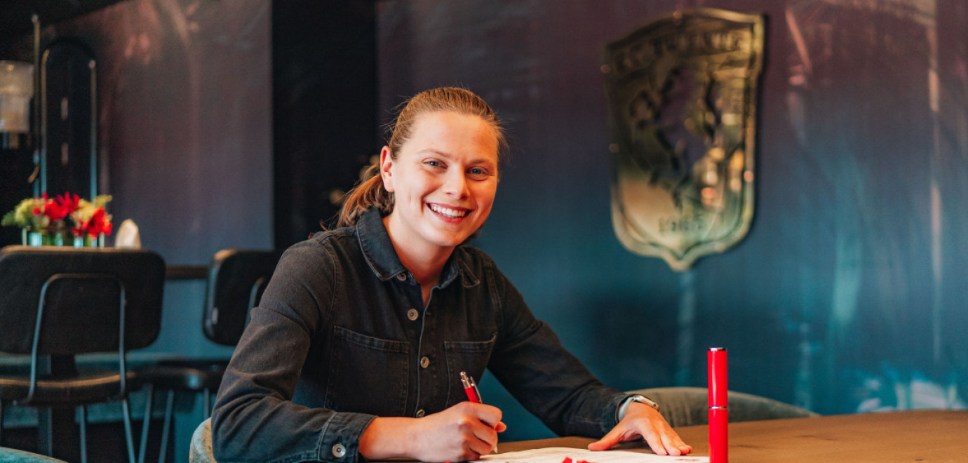 Sophie te Brake verlengt contract bij FC Twente Vrouwen