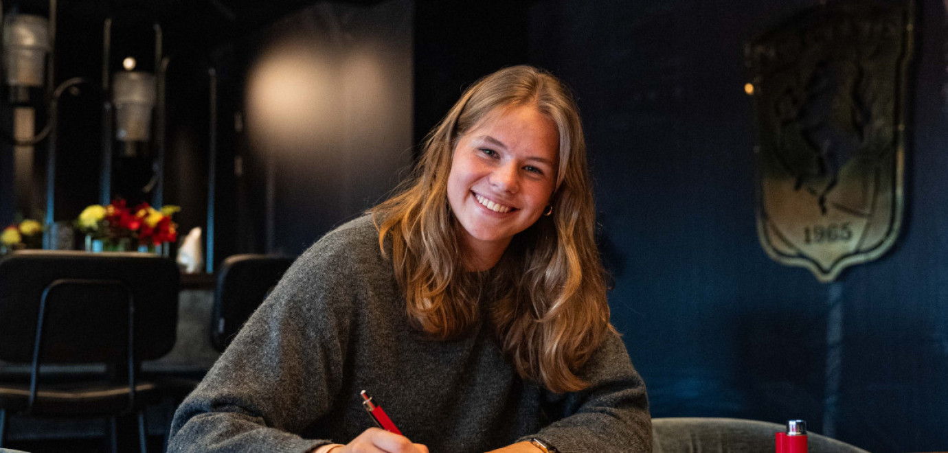 Suus Verdaasdonk tekent contract bij FC Twente Vrouwen