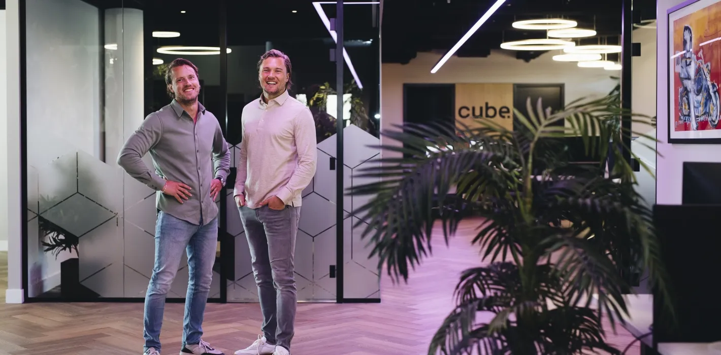 BarbaraTrienenPhoto 024A2988CUBE TOS 0103 min