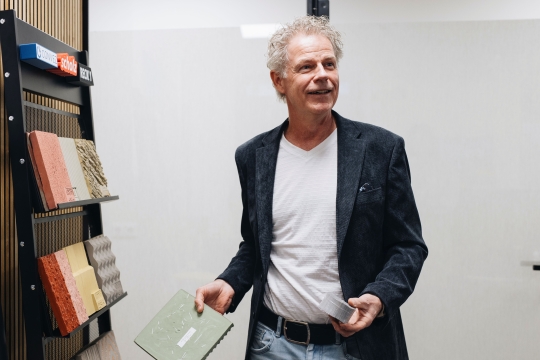 BarbaraTrienenPhoto 024a5060 TOS Scholz0010