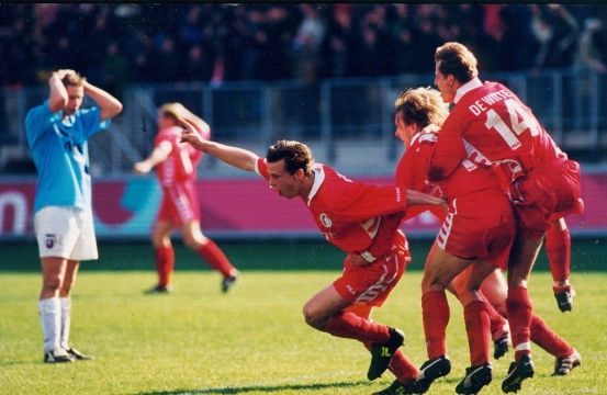 2000 03 26 FCT FC Utrecht  Houwing scoort 3 2