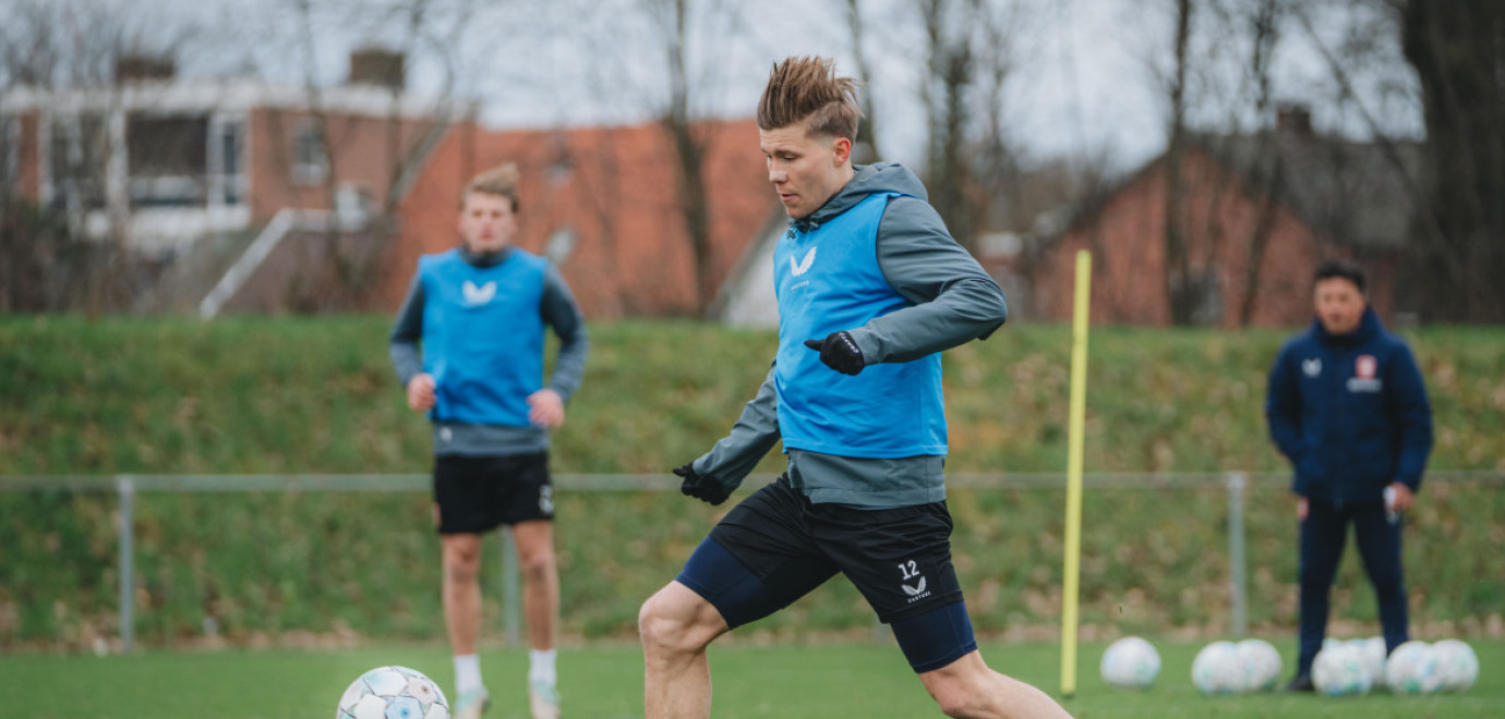 Training in aanloop naar thuisduel met Go Ahead Eagles 